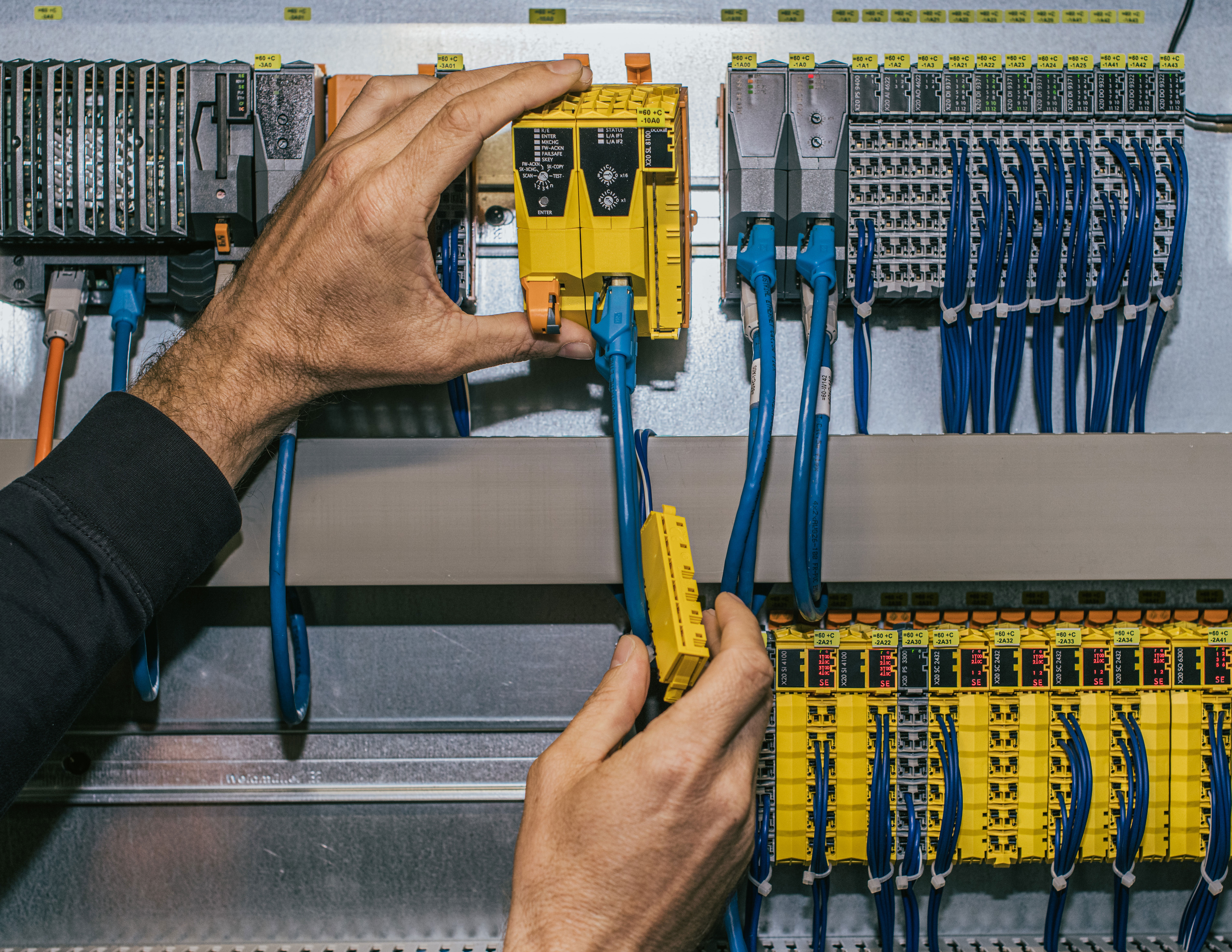 Electronics retrofitting at SML extrusion lines