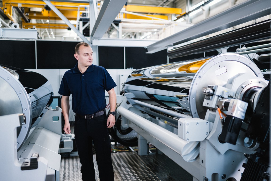 XL roll stack technology